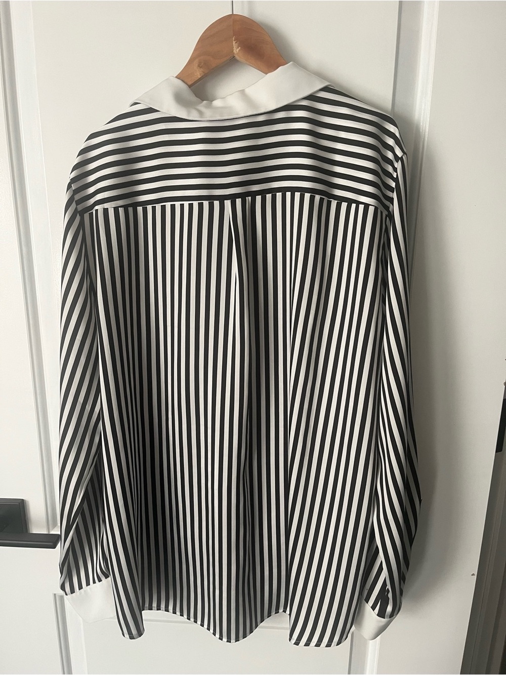 Karl Lagerfeld Blouse - Picture 2 of 3